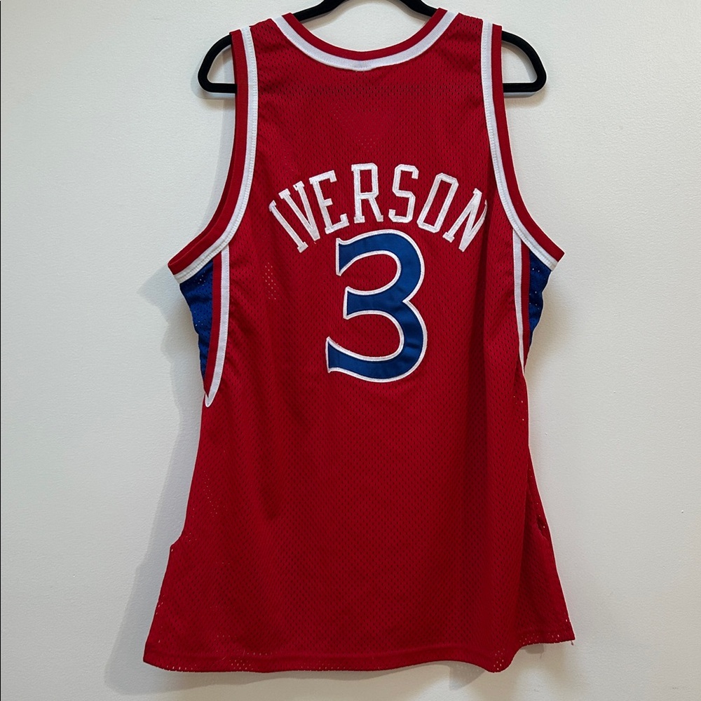 Champion Allen Iverson Philadelphia Sixers Jersey Red 76ers Size 48 NBA - Picture 4 of 4